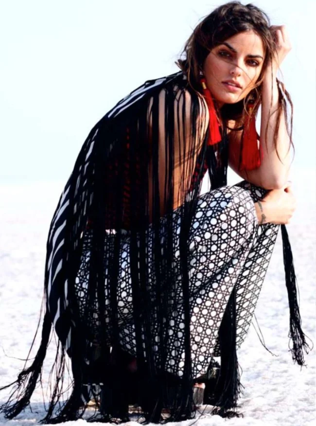 like a rolling stone -Harper's Bazaar India, 2015